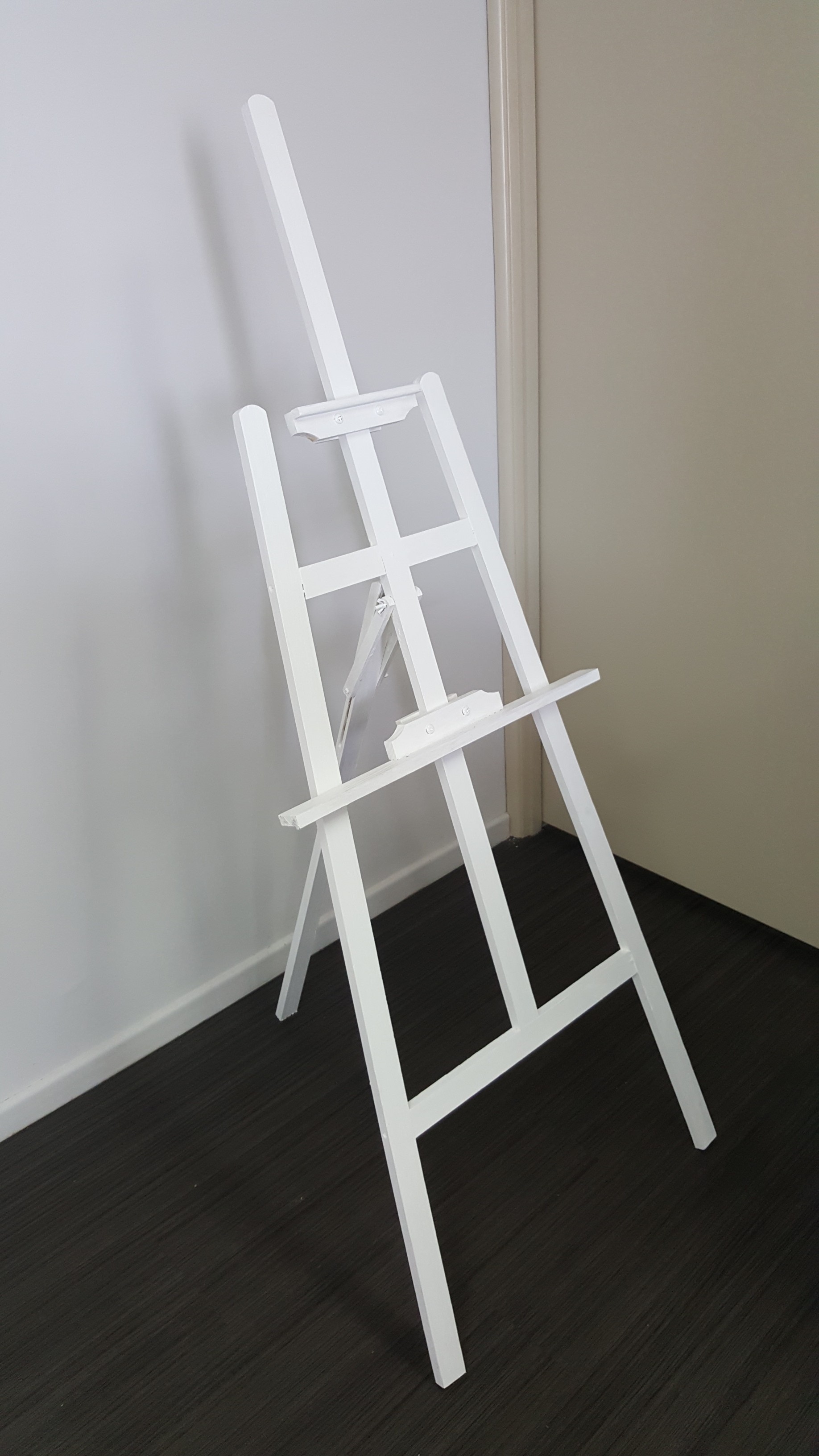 Alfies Event Hire, Wedding Easel, Party Hire, White Wedding Easel